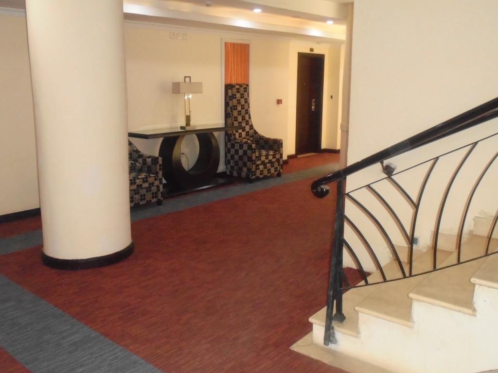 Saro Maria Hotel Addis Ababa Exterior photo