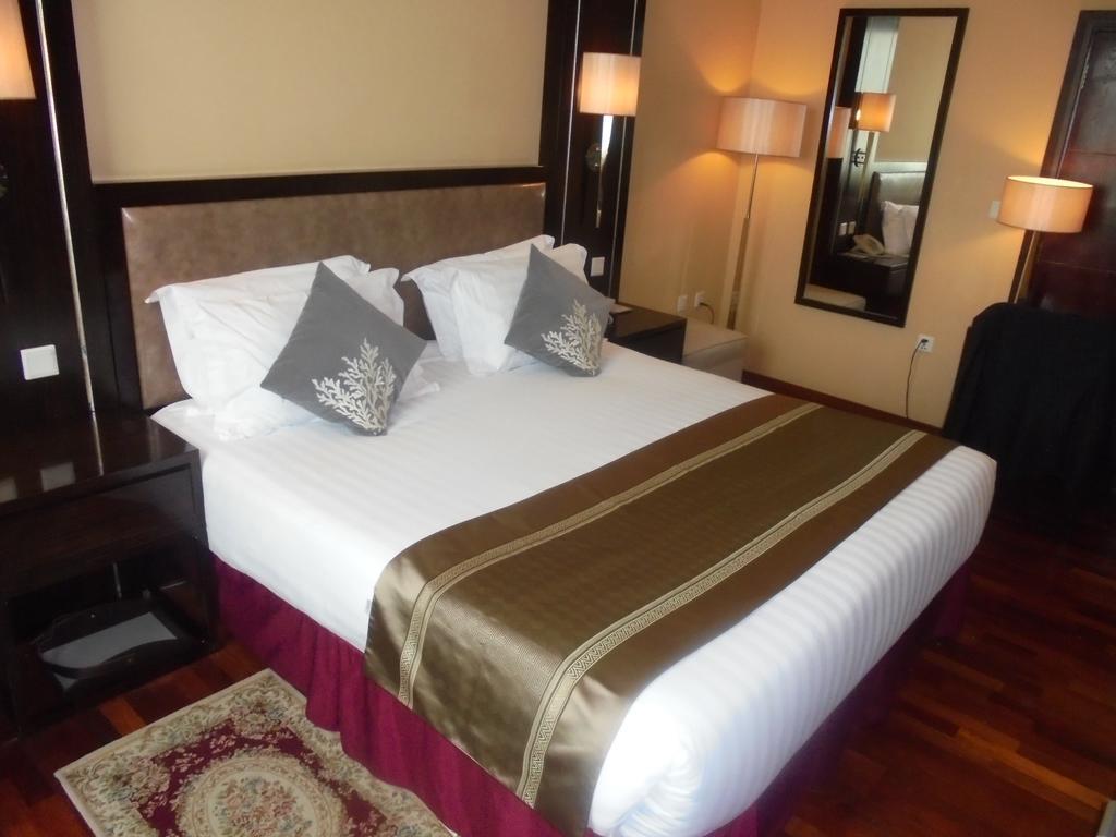 Saro Maria Hotel Addis Ababa Exterior photo
